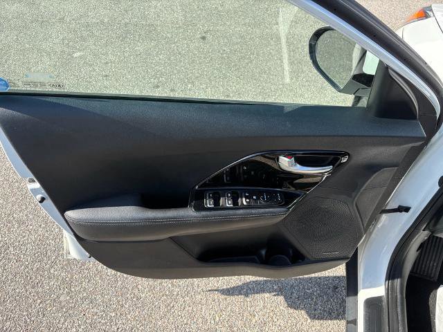 Used 2019 Kia Niro S Touring image 10