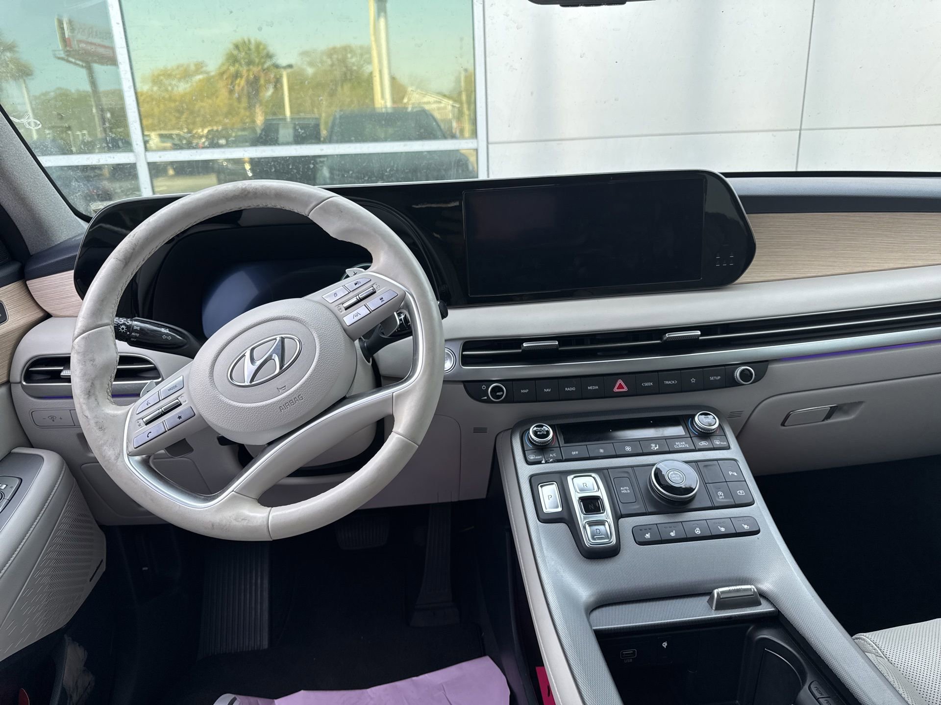 Used 2024 Hyundai Palisade Limited image 12