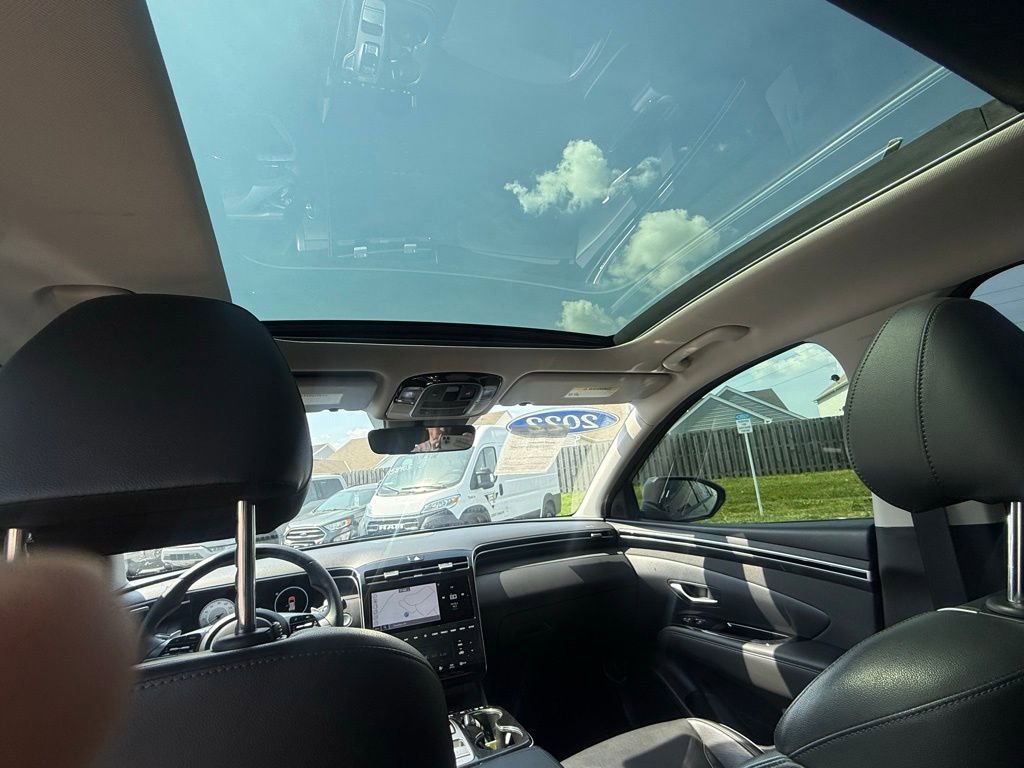 Used 2022 Hyundai Tucson Limited AWD/4WD image 35