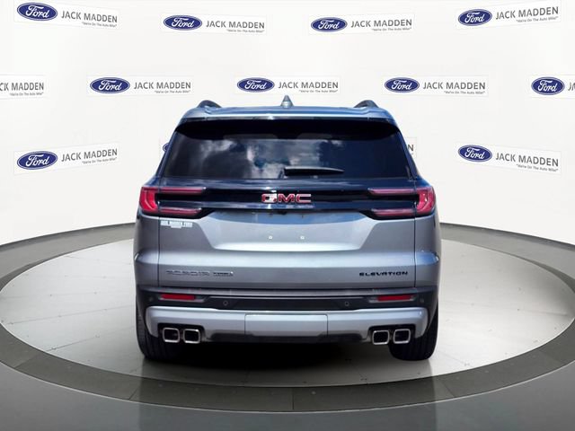Used 2024 GMC Acadia Elevation w/ Luxury Package AWD/4WD image 4
