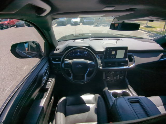 Used 2023 Chevrolet Tahoe Z71 w/ Luxury Package AWD/4WD image 31
