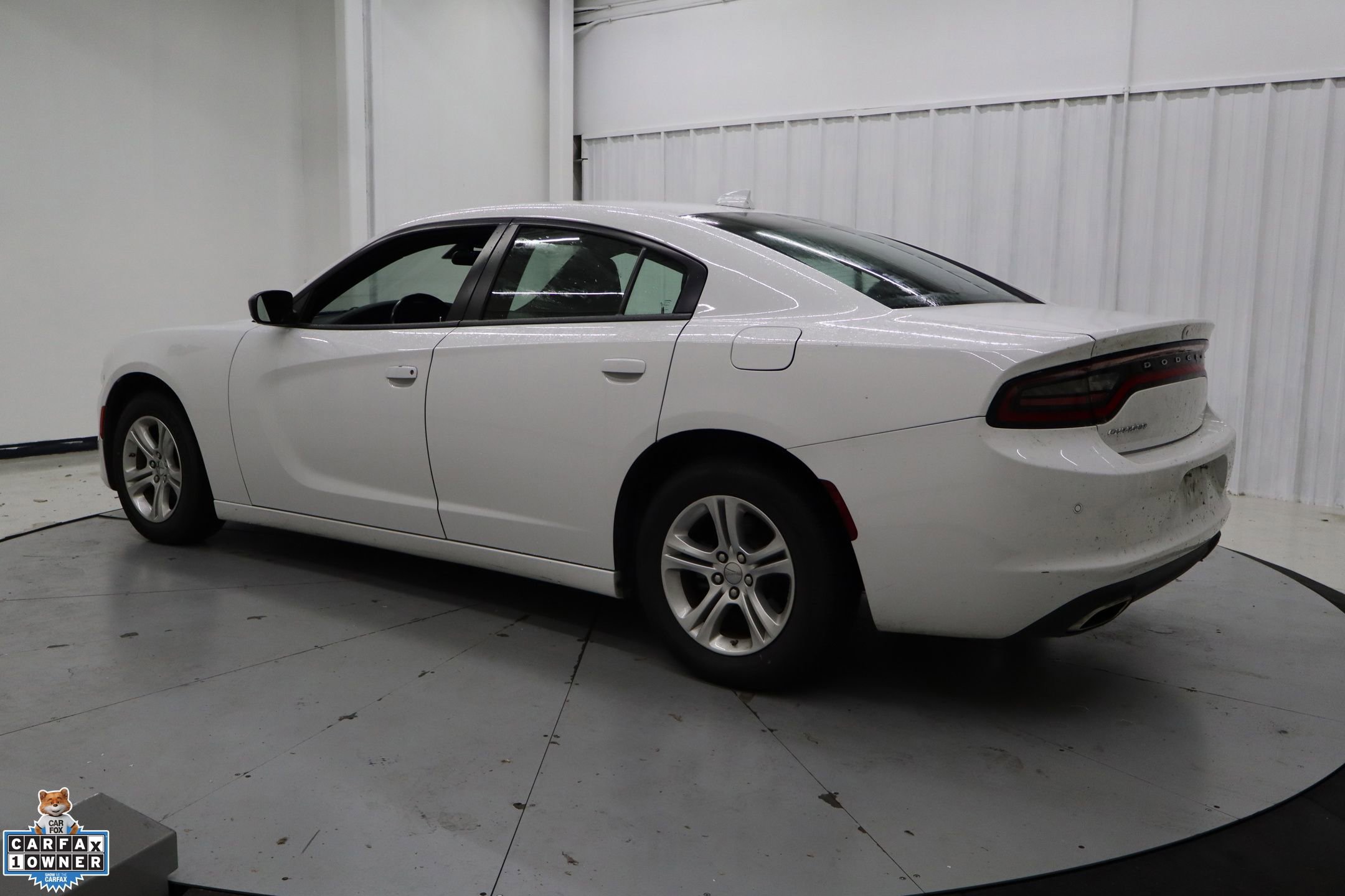 Used 2023 Dodge Charger SXT image 4