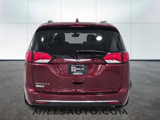 Used 2018 Chrysler Pacifica Touring-L Plus w/ Advanced Safetytec Group FWD image 6