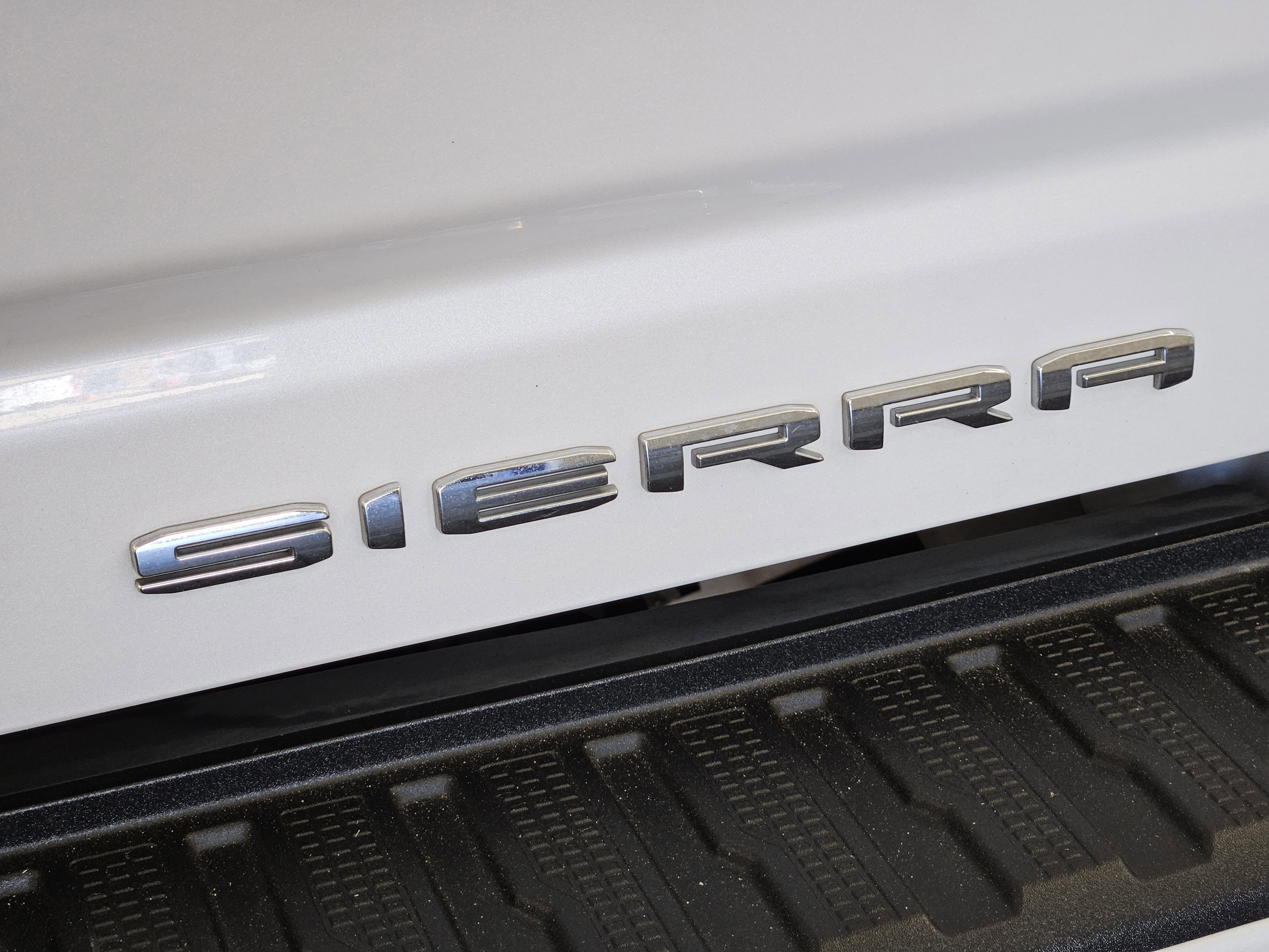 Used 2024 GMC Sierra 2500 Denali Ultimate image 14