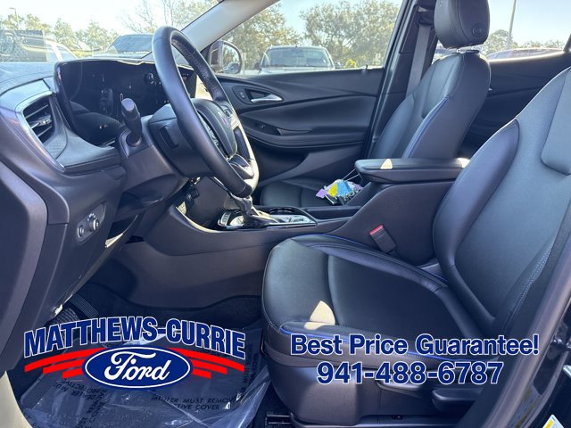 Used 2025 Buick Encore GX Sport Touring AWD/4WD image 8