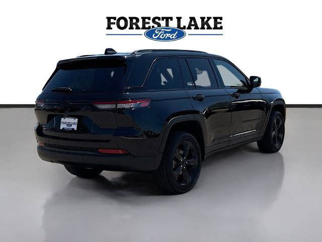 Used 2023 Jeep Grand Cherokee Altitude AWD/4WD image 7