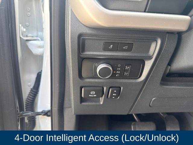 Certified 2022 Ford Expedition XLT RWD image 22