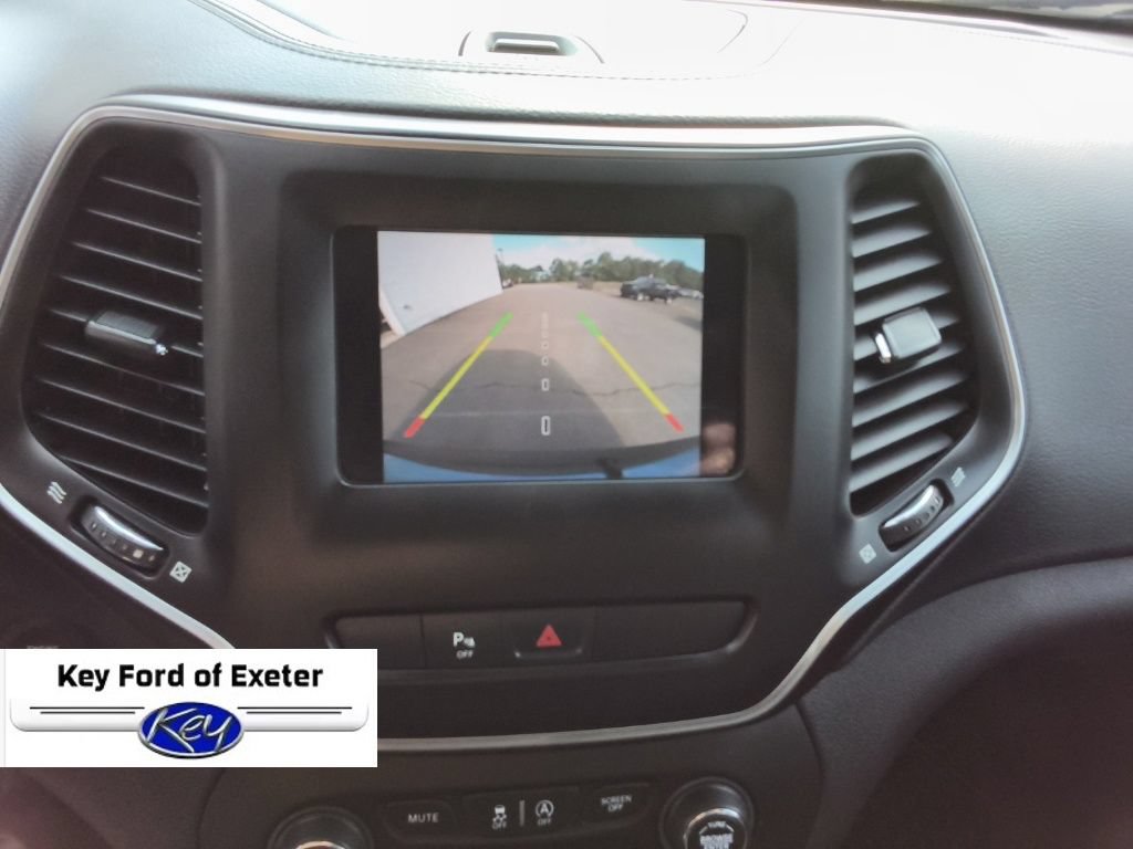 Used 2020 Jeep Cherokee Latitude Plus AWD/4WD image 41