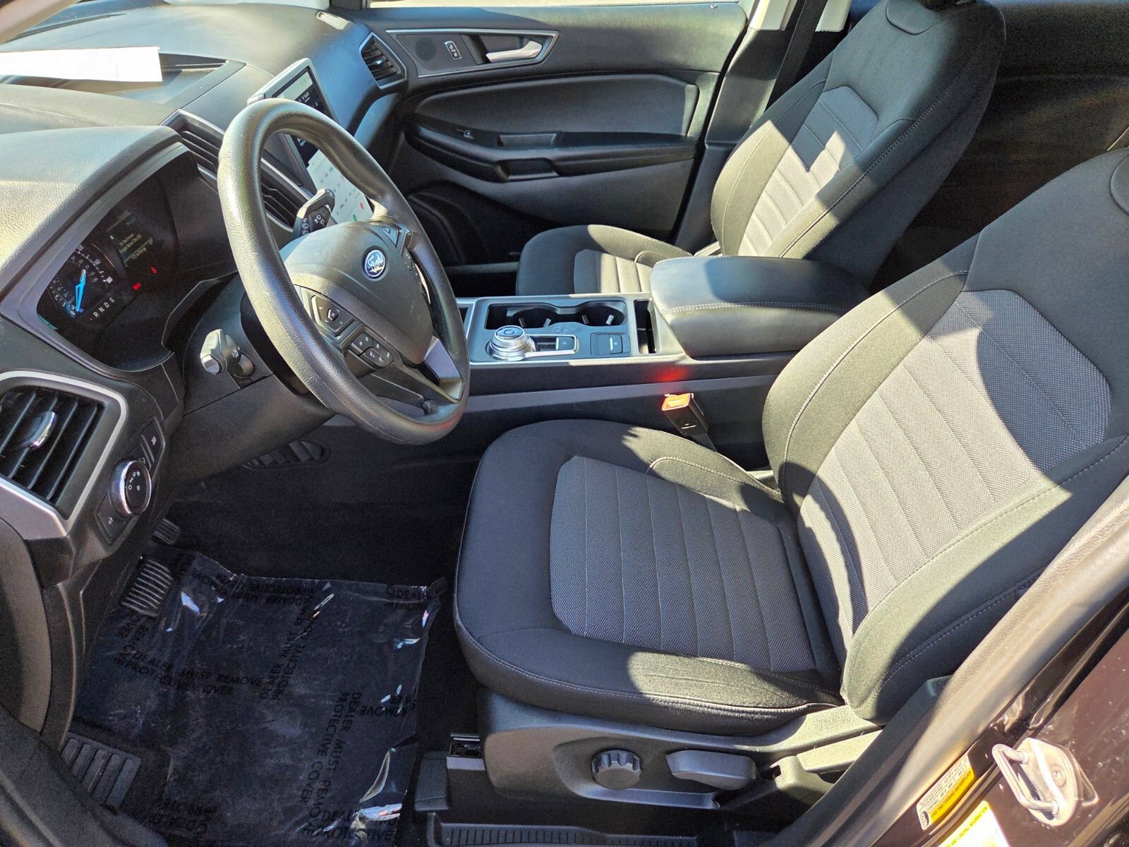 Certified 2022 Ford Edge SE w/ Black Appearance Package AWD/4WD image 10