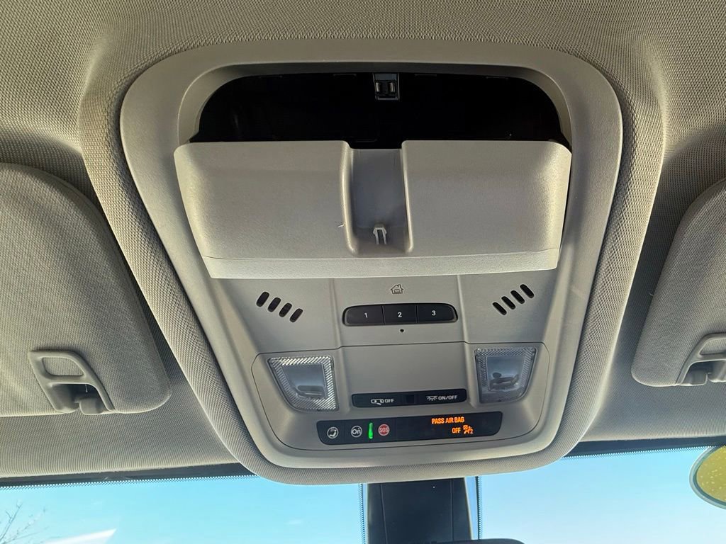 Used 2023 GMC Acadia SLT image 50