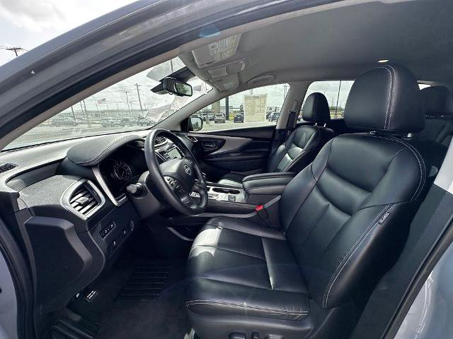 Used 2023 Nissan Murano SV w/ SV Midnight Edition Package FWD image 14
