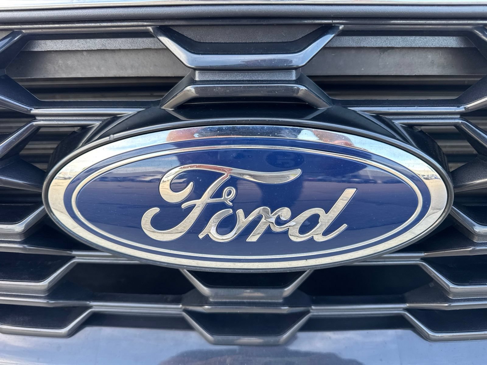 Certified 2024 Ford Escape ST-Line w/ Tech Pack #1 AWD/4WD image 13