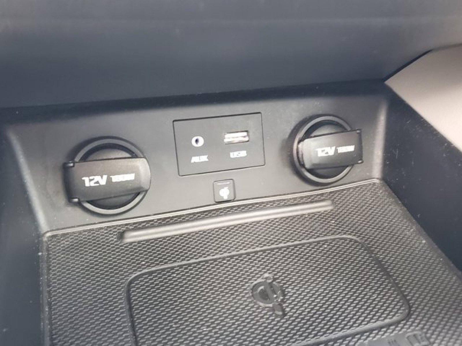 Used 2019 Hyundai Ioniq Limited w/ Ultimate Package 02 image 25