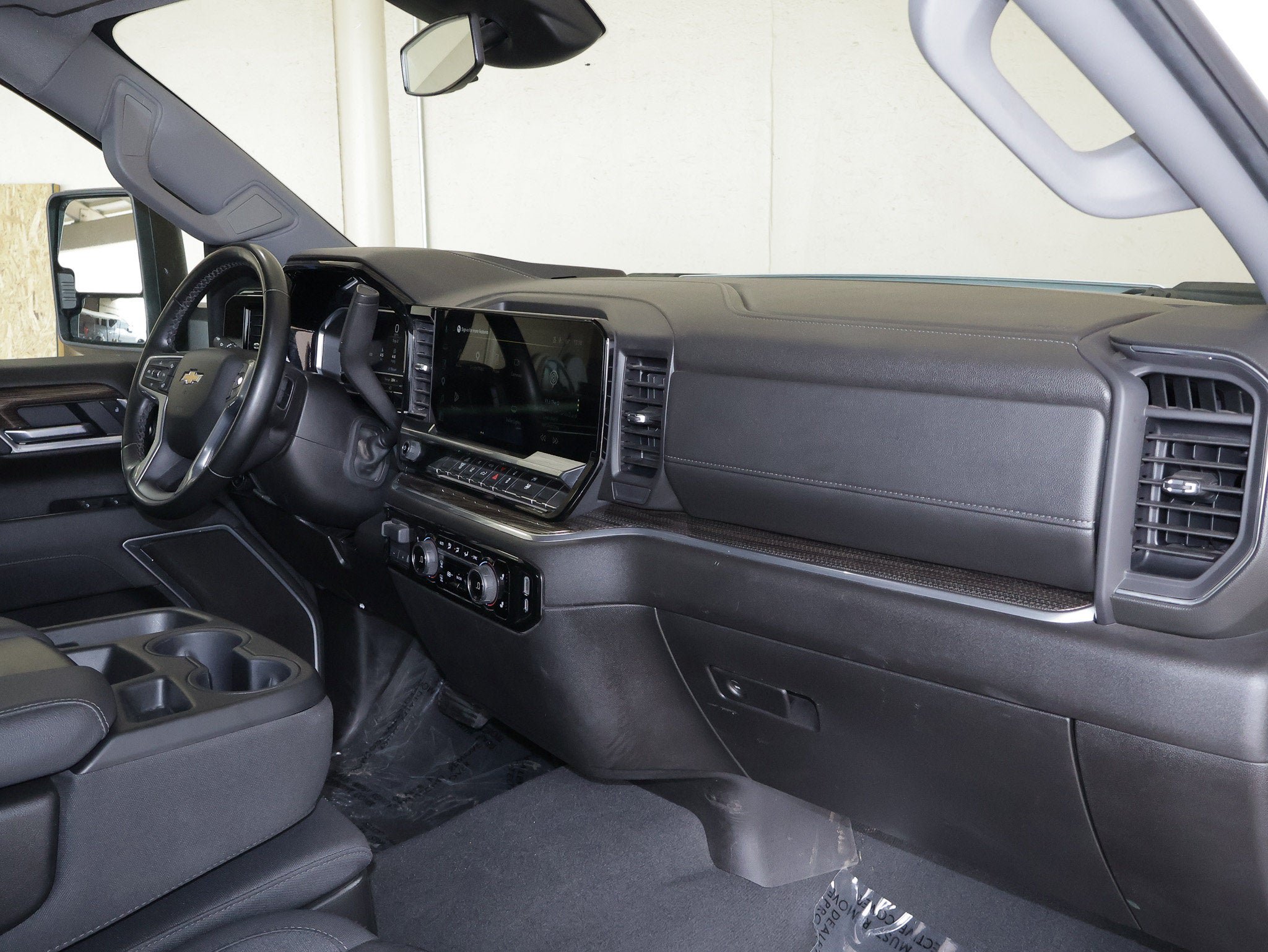 Used 2025 Chevrolet Silverado 2500 LT w/ Convenience Package AWD/4WD image 41