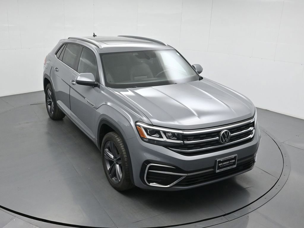 Used 2021 Volkswagen Atlas Cross Sport SE image 3
