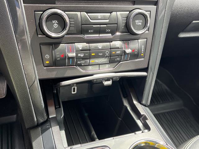 Certified 2017 Ford Explorer XLT w/ Equipment Group 202A image 14