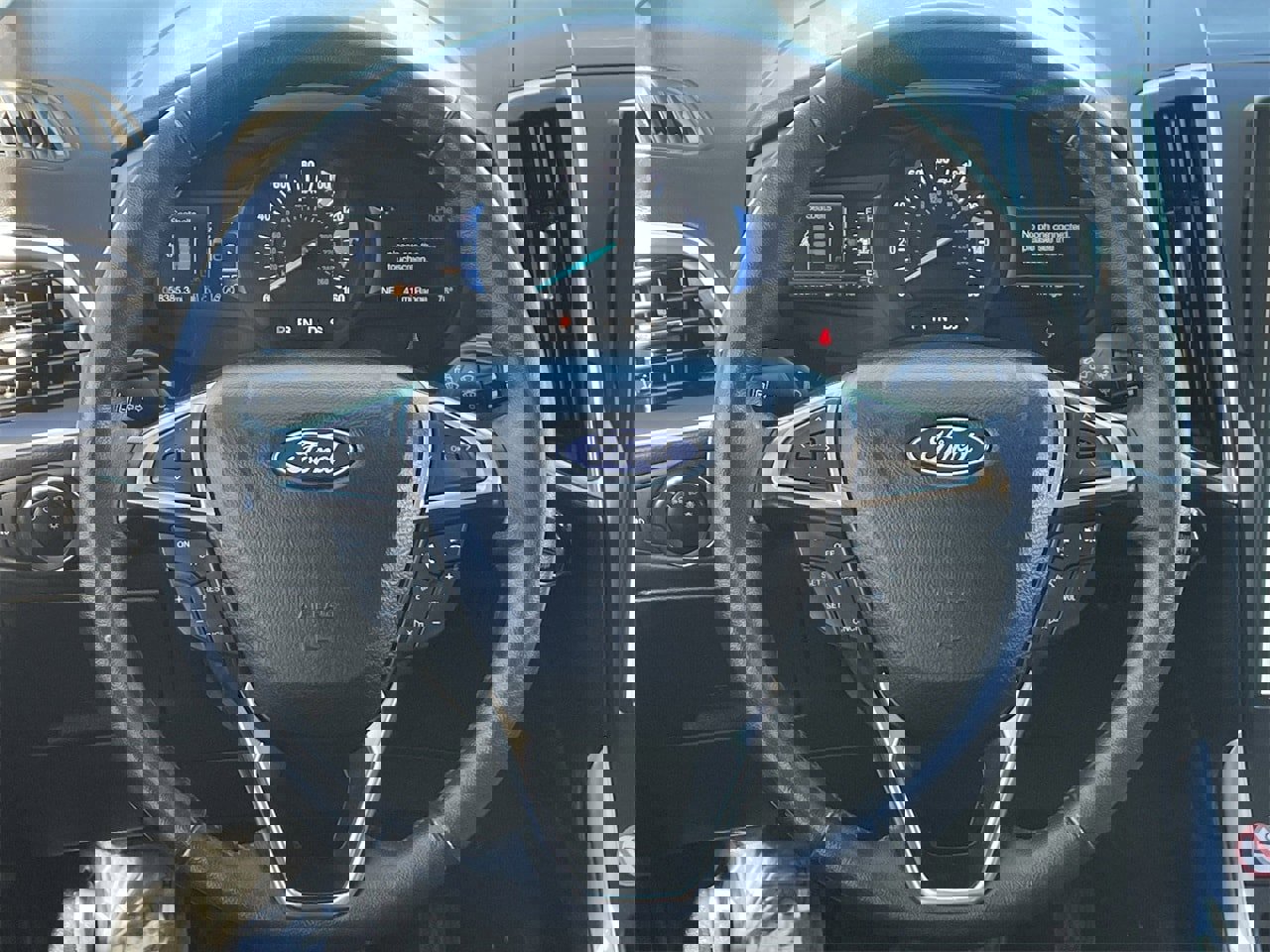 Certified 2024 Ford Edge Titanium image 18