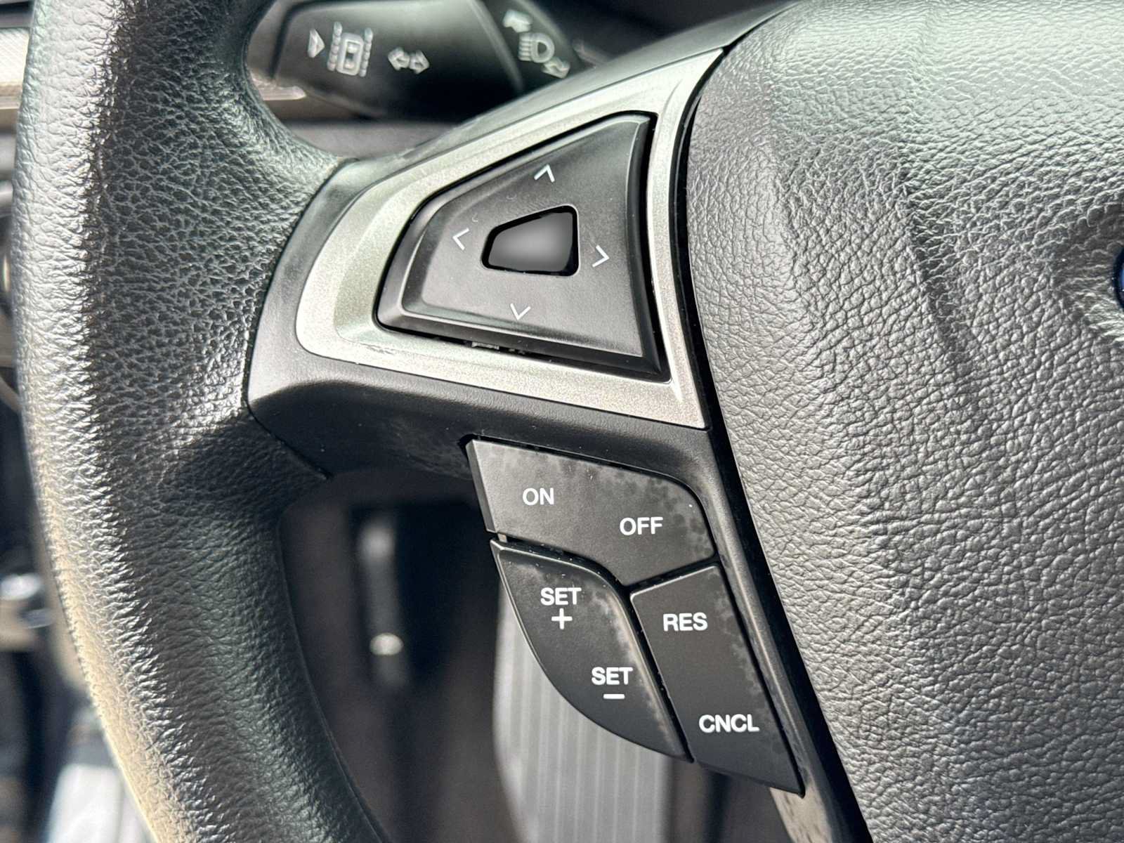 Certified 2020 Ford Fusion SE FWD image 23