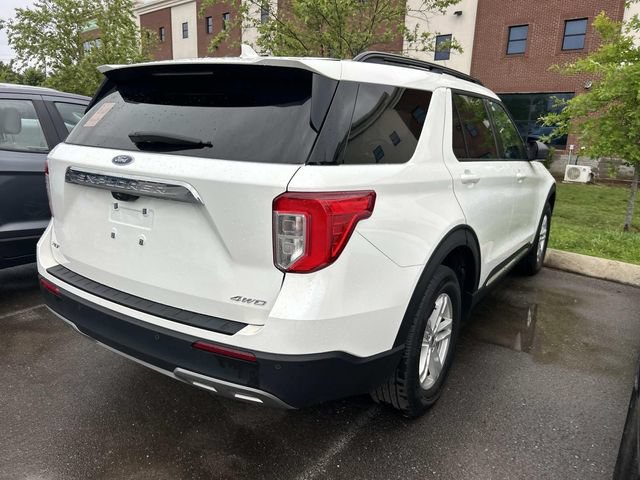 Certified 2024 Ford Explorer XLT w/ Equipment Group 202A AWD/4WD image 4