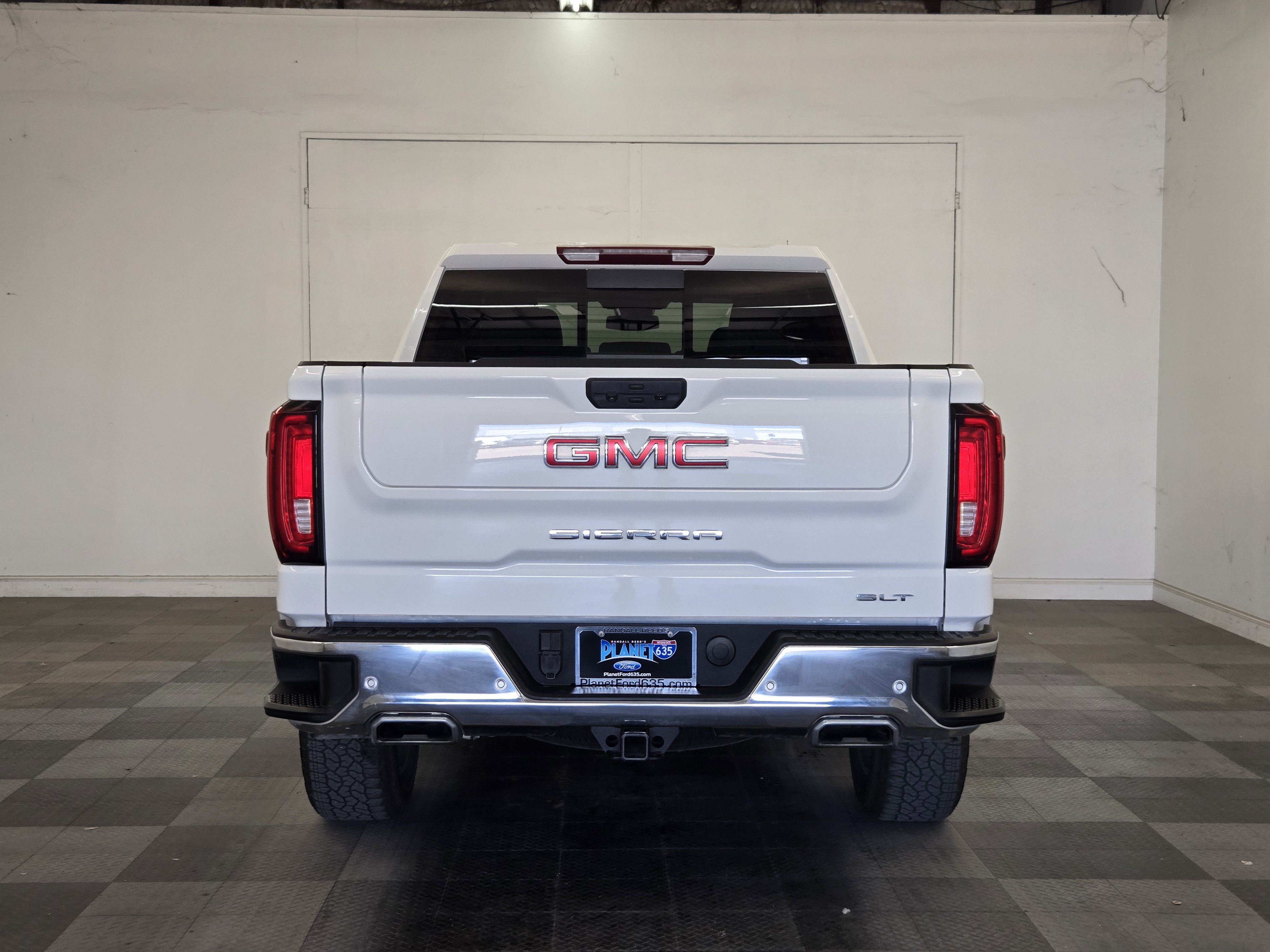 Used 2025 GMC Sierra 1500 SLT AWD/4WD image 6