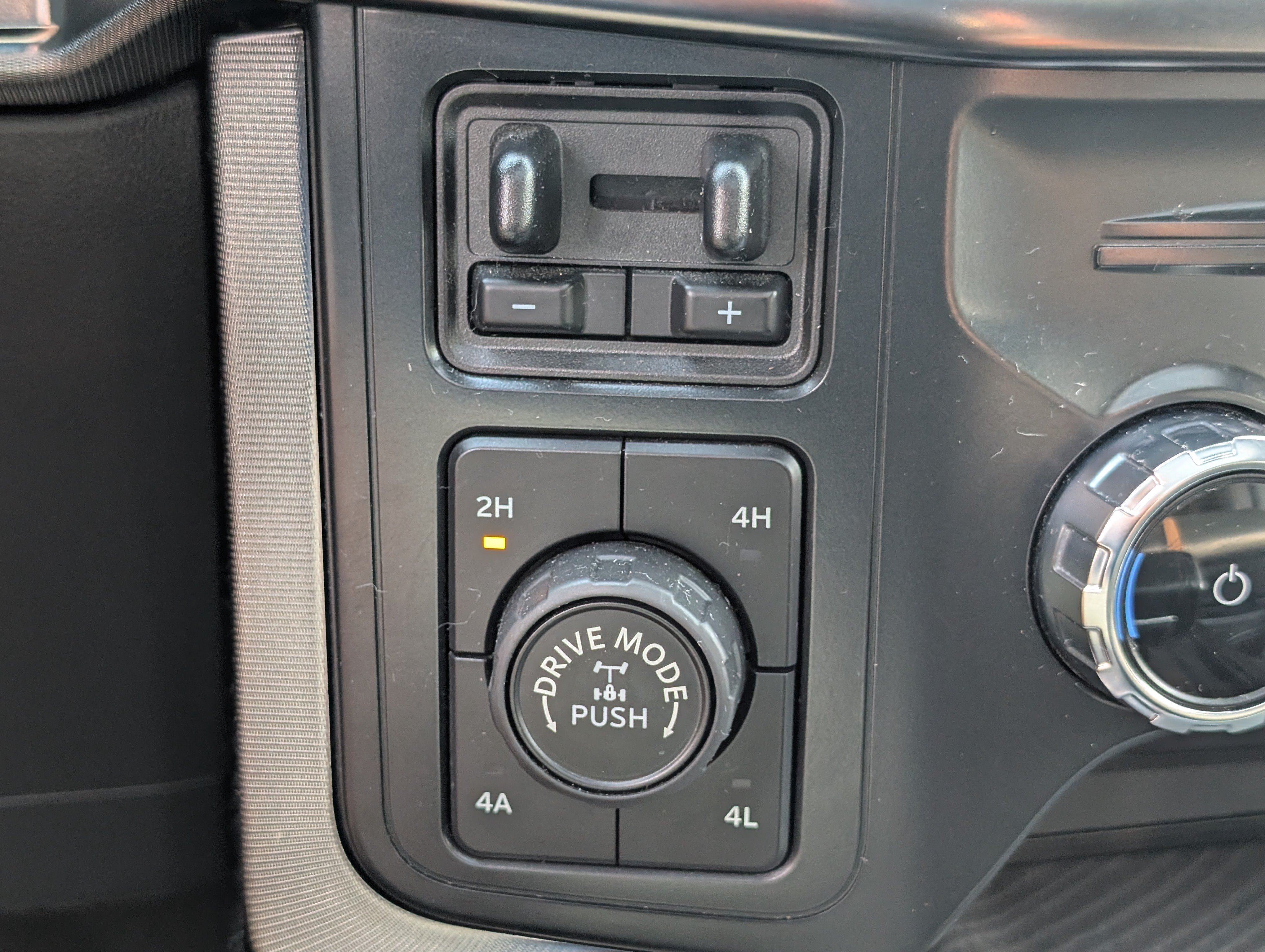 Certified 2022 Ford F150 Platinum w/ Equipment Group 701A High AWD/4WD image 29