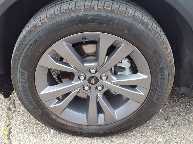 Certified 2023 Ford Explorer XLT w/ Equipment Group 202A AWD/4WD image 29