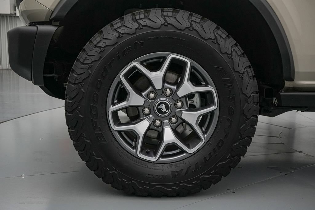 Certified 2025 Ford Bronco Badlands image 10