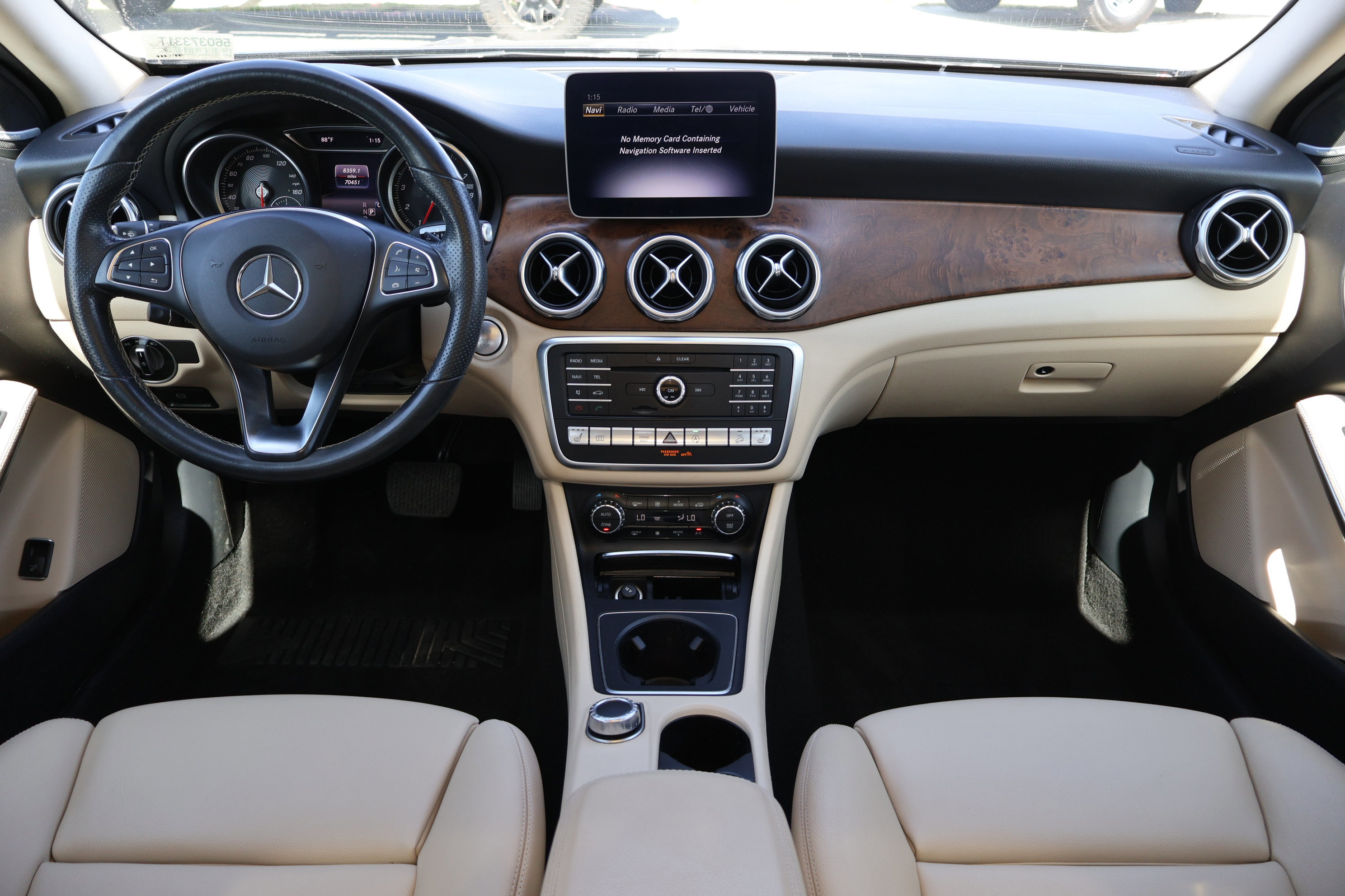 Used 2020 Mercedes-Benz GLA 250 4MATIC image 28
