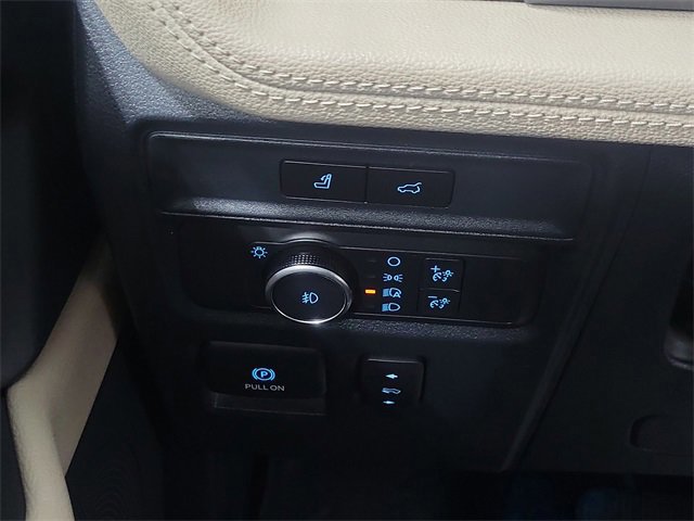 Certified 2022 Ford Expedition Limited image 12