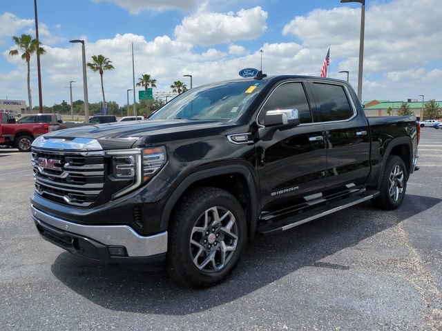 Used 2024 GMC Sierra 1500 SLT w/ SLT Premium Plus Package AWD/4WD image 9