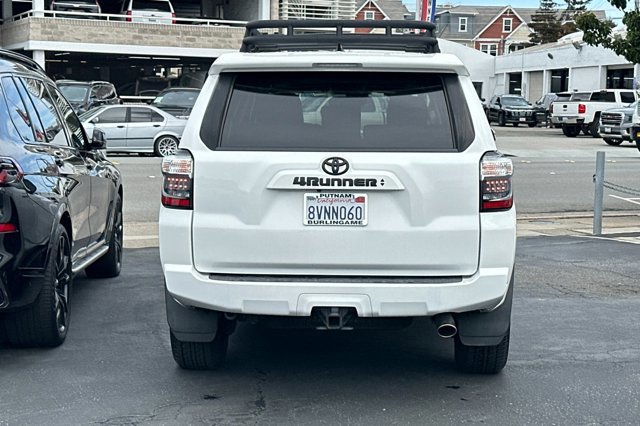 Used 2021 Toyota 4Runner SR5 Premium image 4