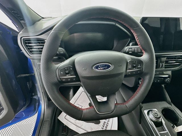 Certified 2023 Ford Escape ST-Line w/ Tech Pack #1 AWD/4WD image 16