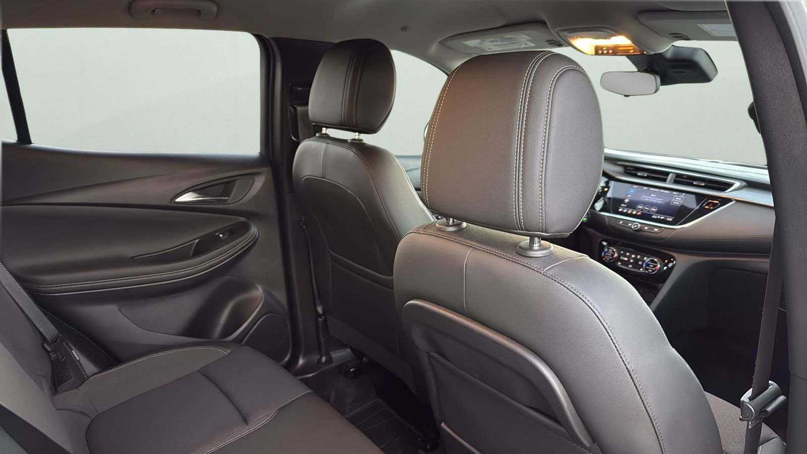 Used 2023 Buick Encore GX Select image 28