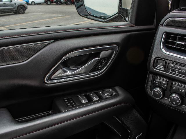 Used 2023 Chevrolet Suburban RST w/ Luxury Package AWD/4WD image 17