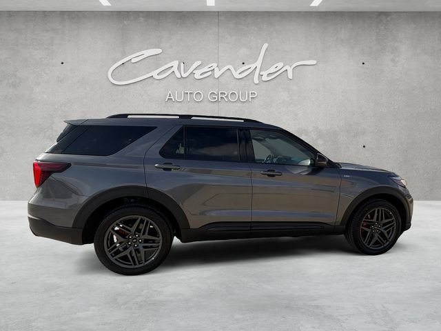 Certified 2025 Ford Explorer ST-Line w/ ST-Line Street Pack AWD/4WD image 18