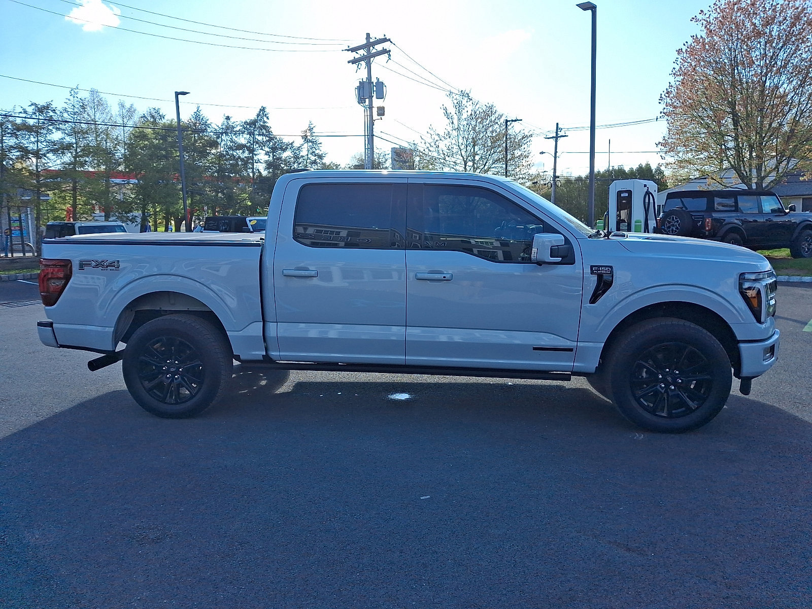 Certified 2025 Ford F150 Platinum w/ Equipment Group 702A High AWD/4WD image 6