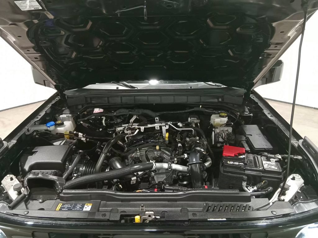 Certified 2025 Ford Bronco Outer Banks AWD/4WD image 11