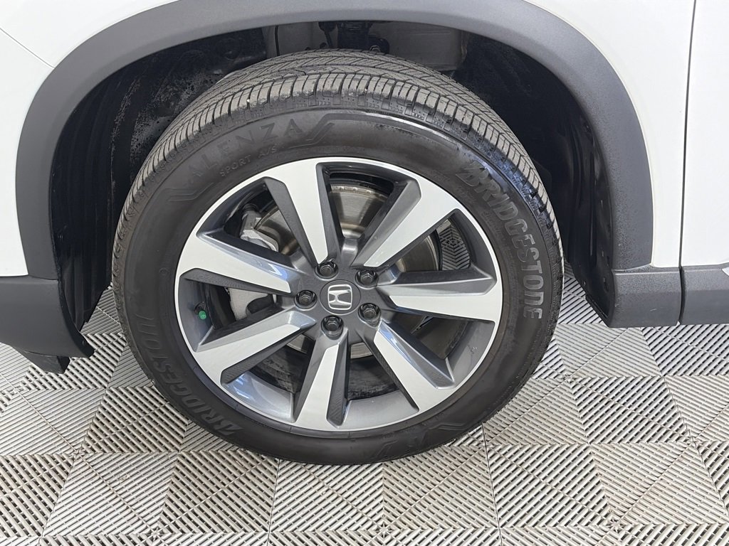 Used 2025 Honda Pilot Elite image 8