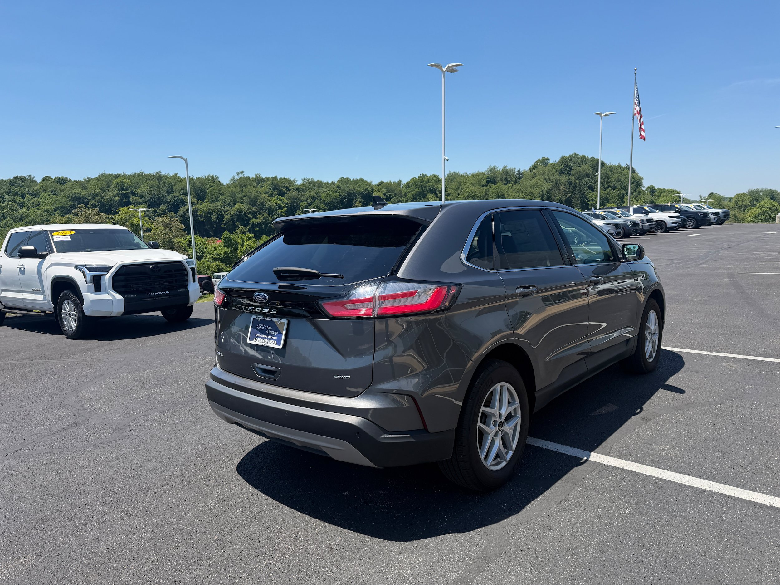 Certified 2024 Ford Edge SEL w/ Convenience Package AWD/4WD image 6
