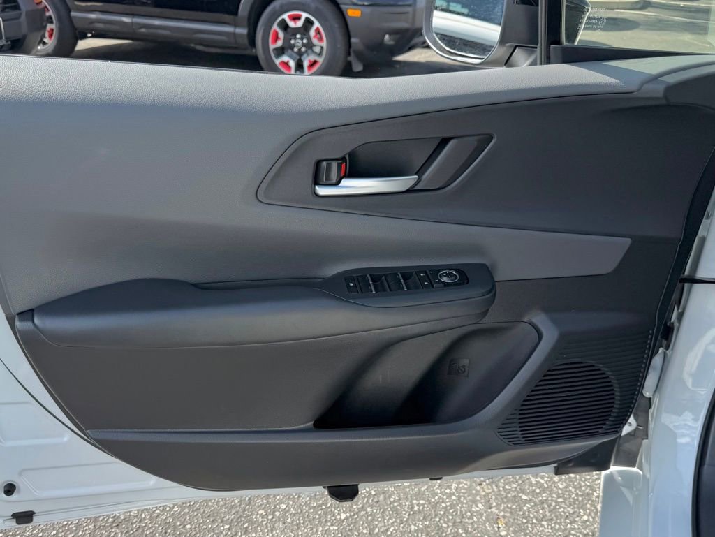 Used 2025 Toyota Prius XLE image 14