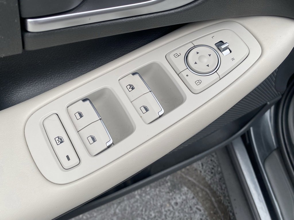 Used 2023 Hyundai Sonata SE image 13