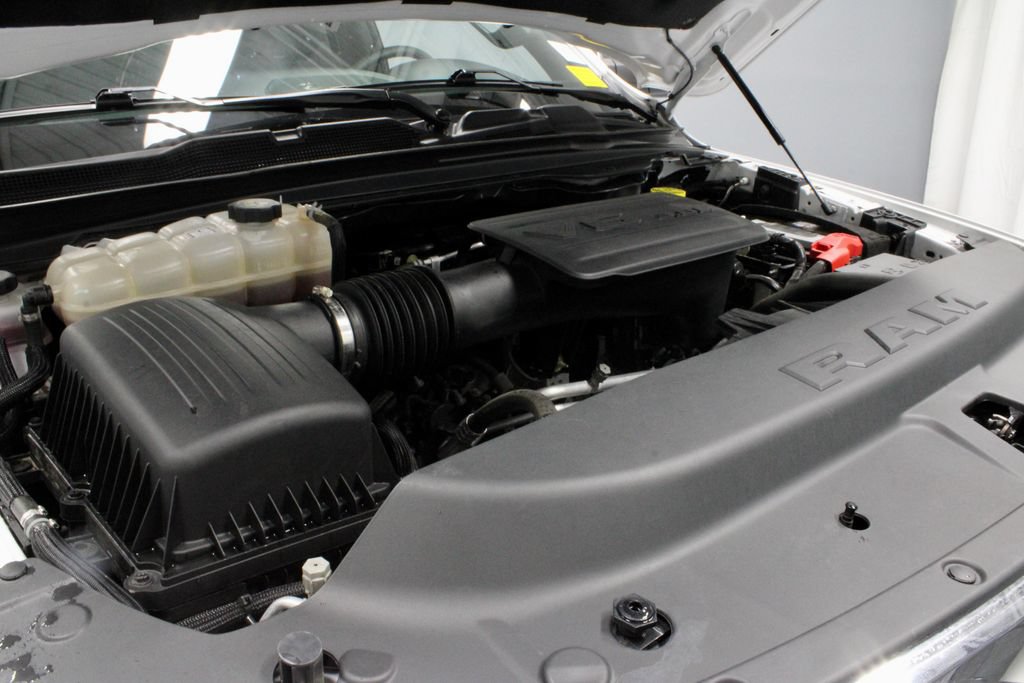 Used 2025 RAM 1500 Big Horn AWD/4WD image 16