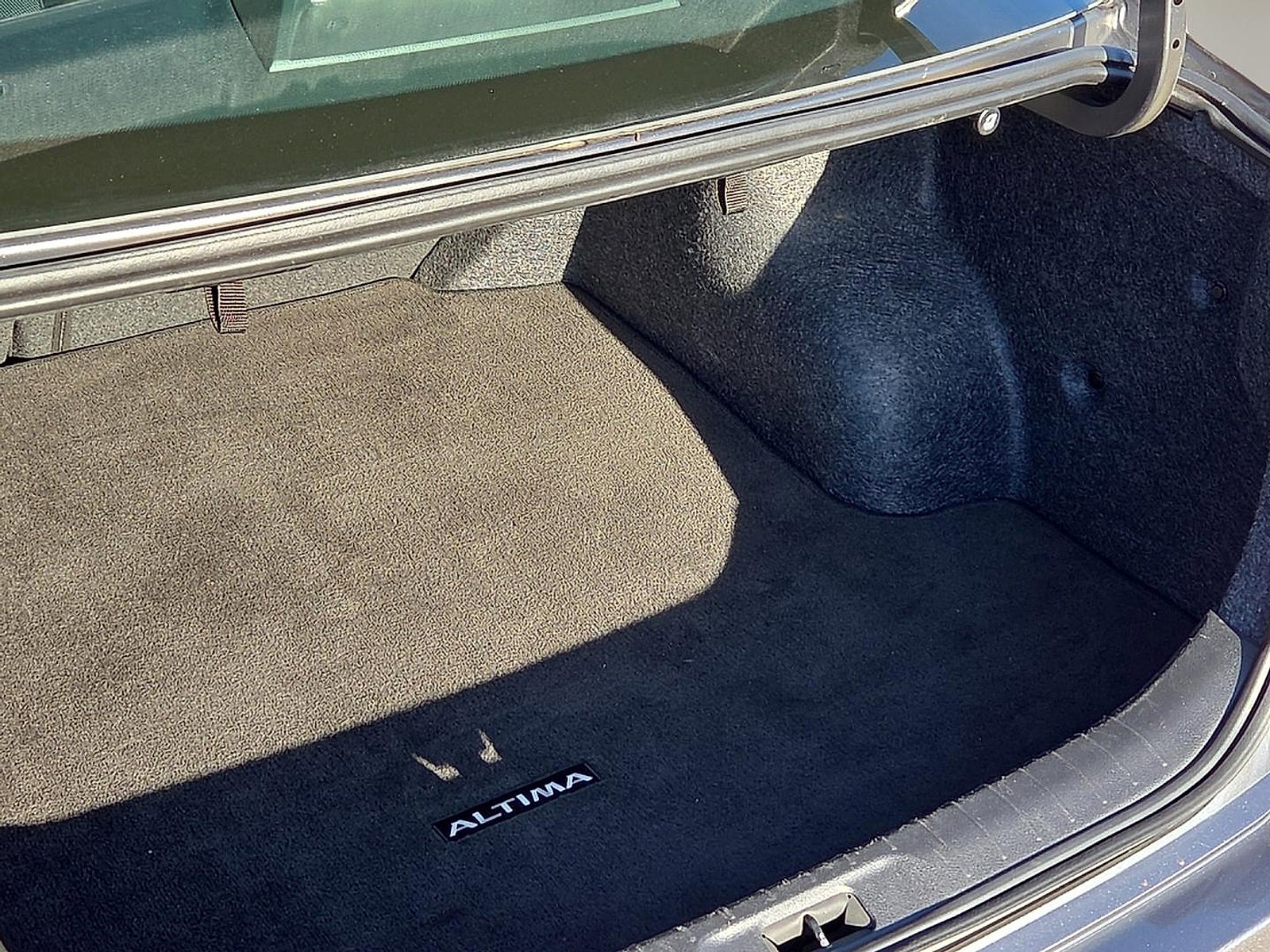 Used 2024 Nissan Altima 2.5 SV image 8