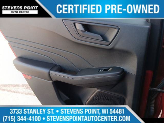 Certified 2022 Ford Escape SE w/ Cold Weather Package AWD/4WD image 32