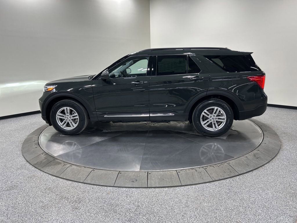 Certified 2023 Ford Explorer XLT w/ Equipment Group 202A image 2