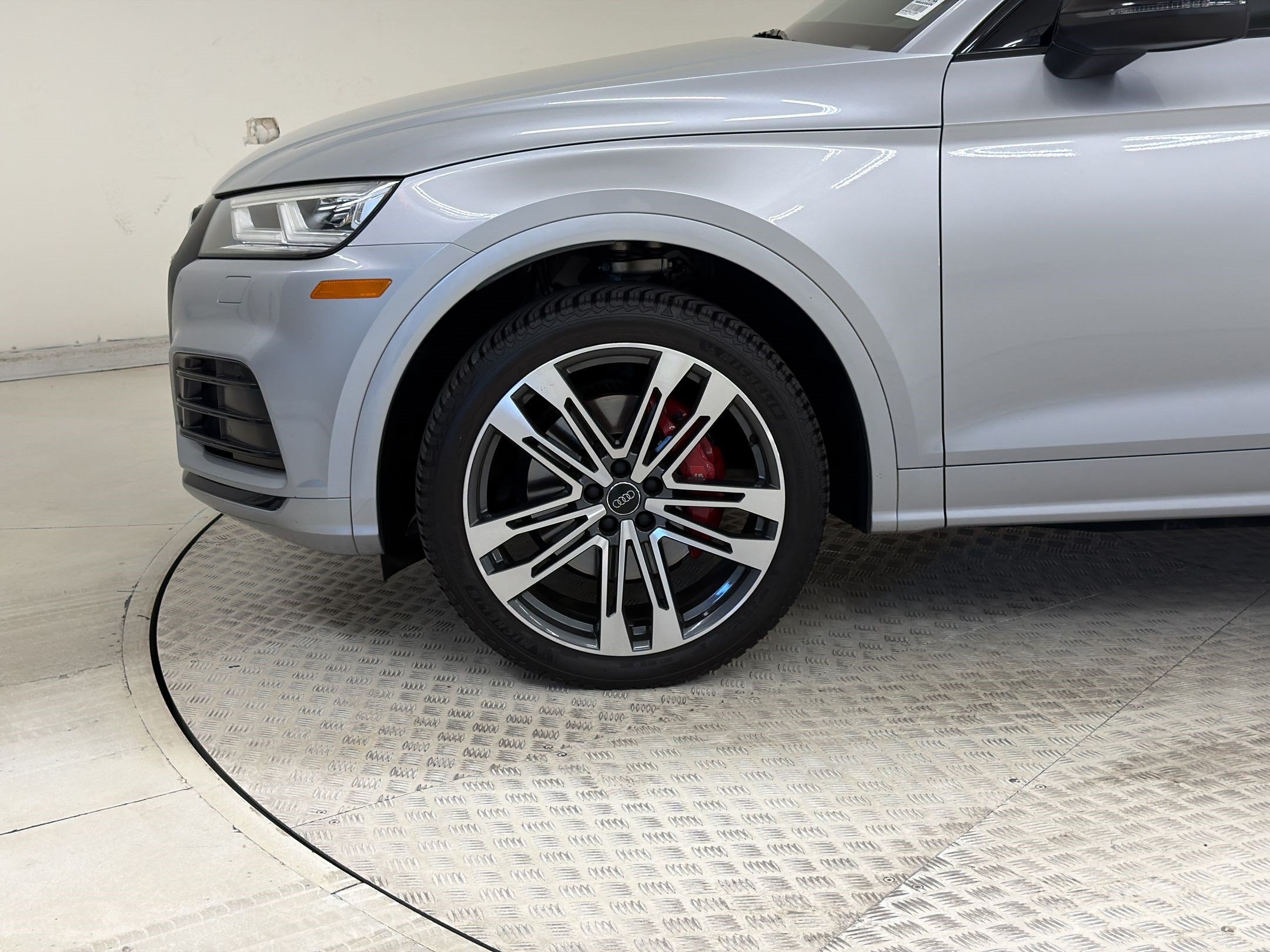 Used 2020 Audi SQ5 Premium Plus w/ Premium Plus Package AWD/4WD image 12