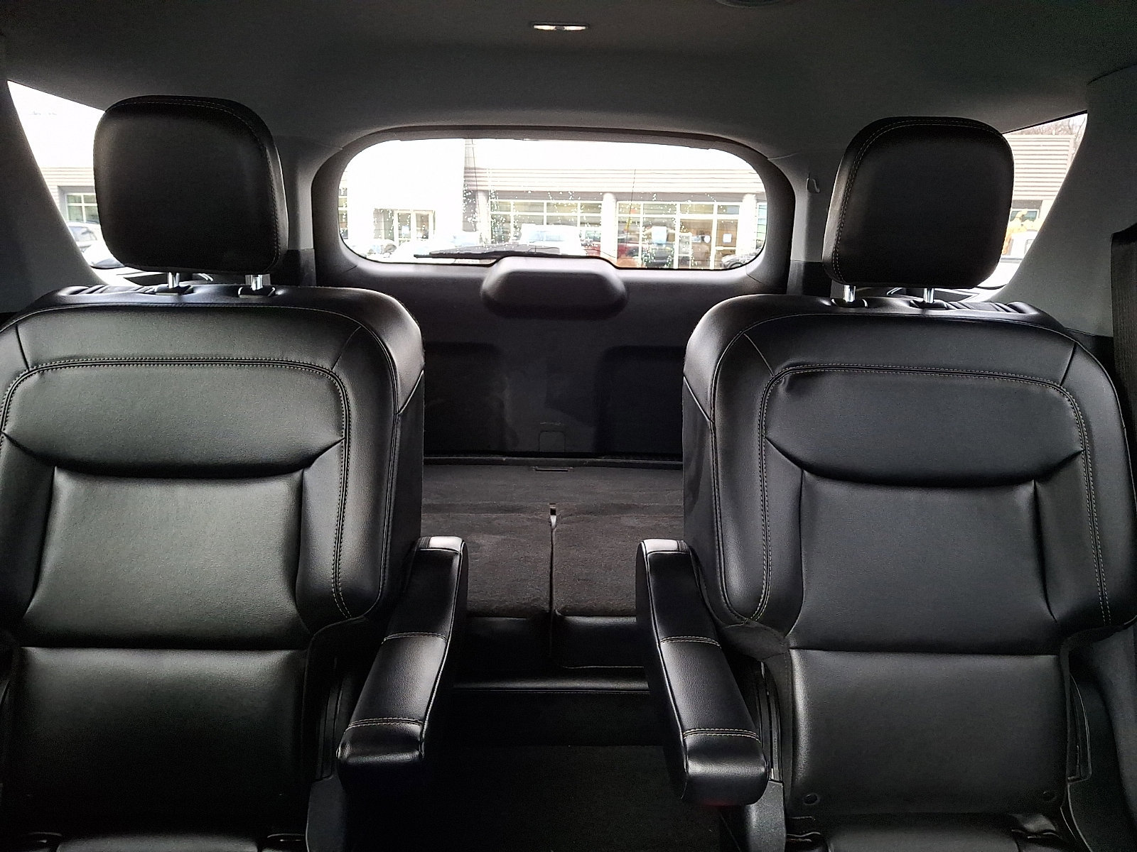 Certified 2022 Ford Explorer XLT w/ Equipment Group 202A image 19