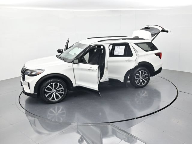 Certified 2025 Ford Explorer ST-Line AWD/4WD image 51