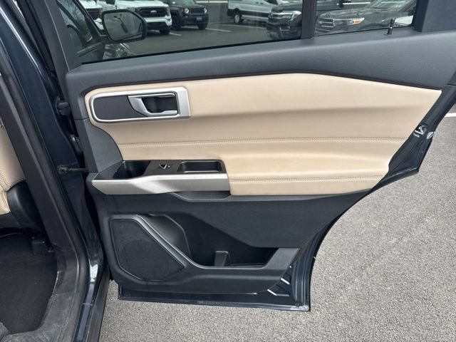 Certified 2022 Ford Explorer XLT w/ Equipment Group 202A AWD/4WD image 14