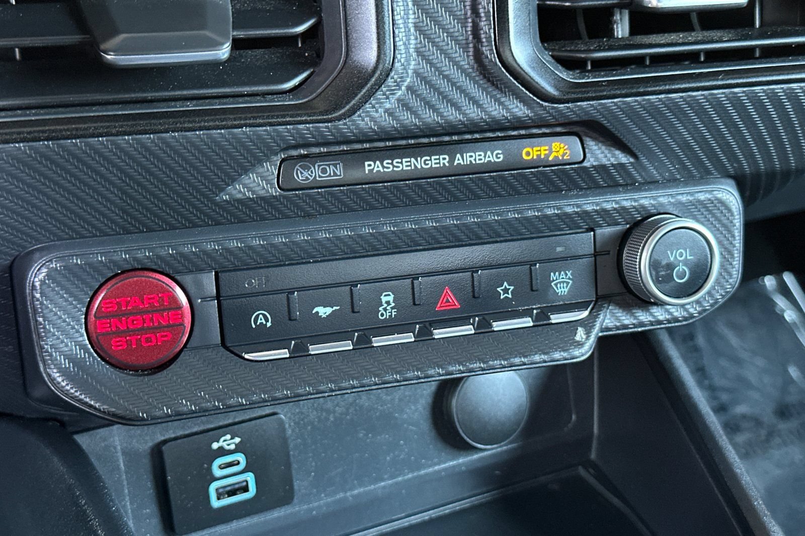 Certified 2025 Ford Mustang GT RWD image 30